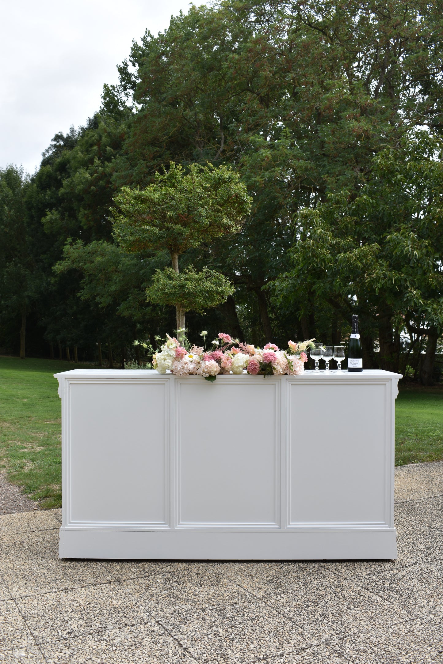 LOCATION Grand bar blanc