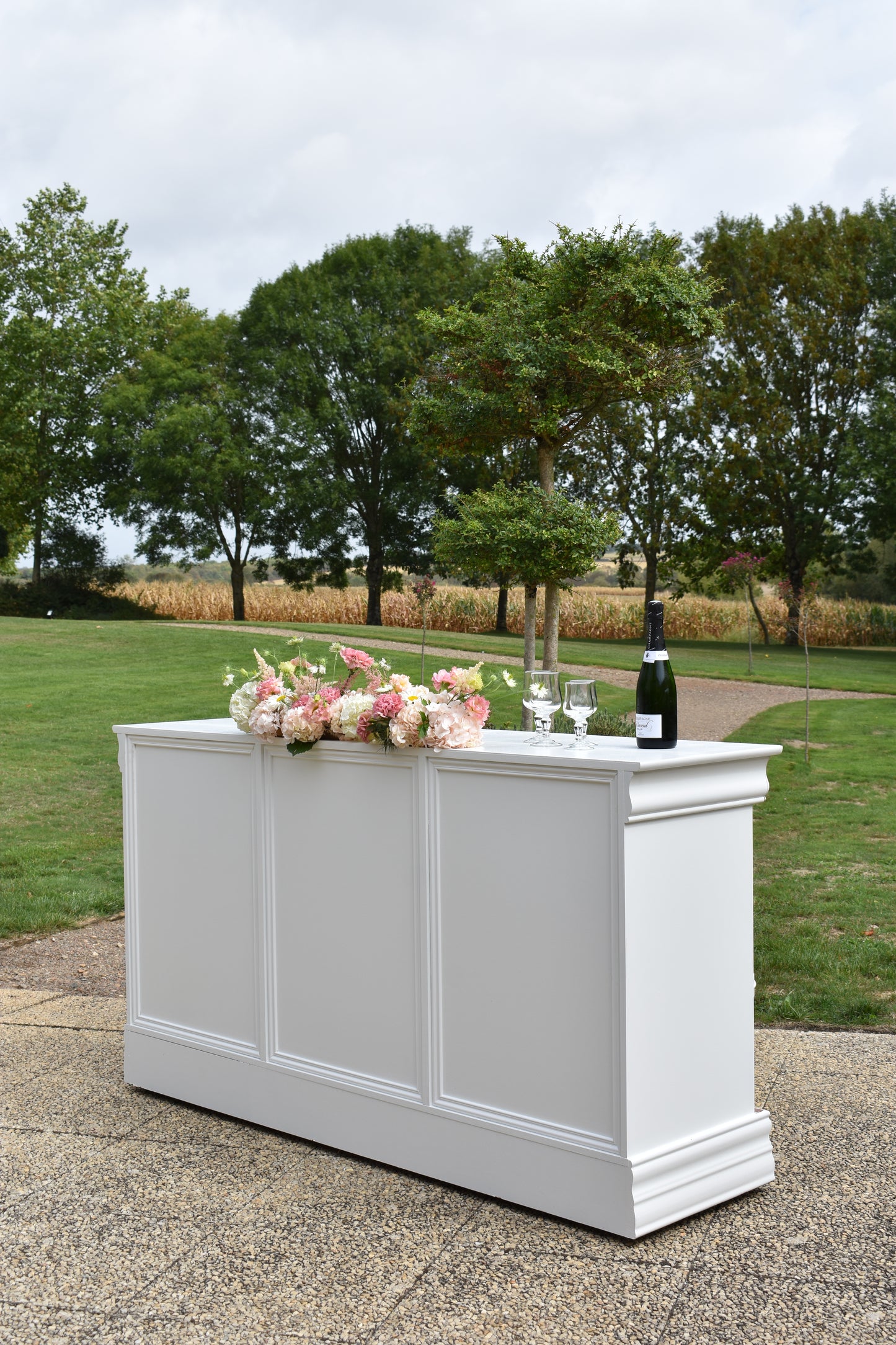 LOCATION Grand bar blanc