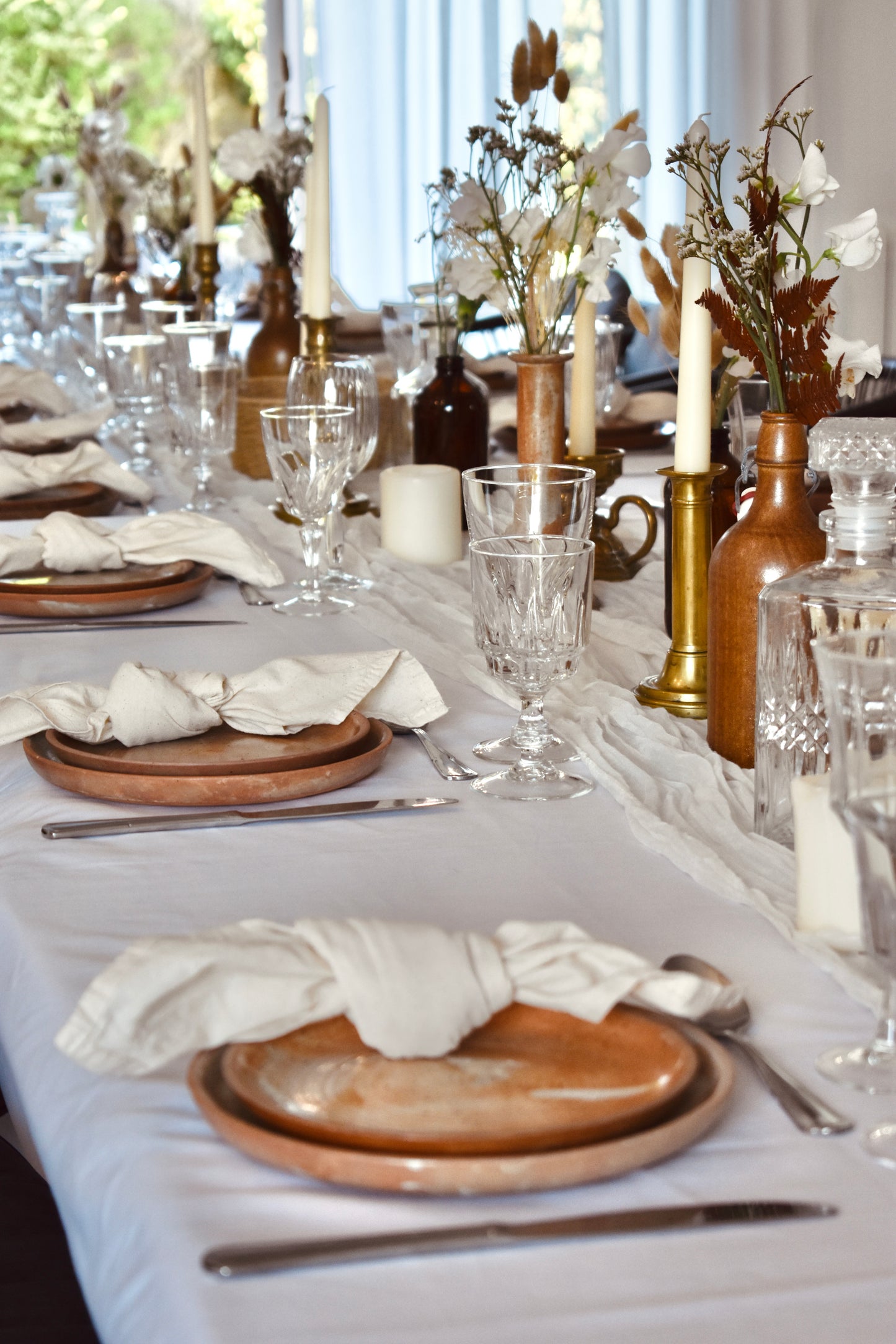 LOCATION Petite assiette en terre cuite