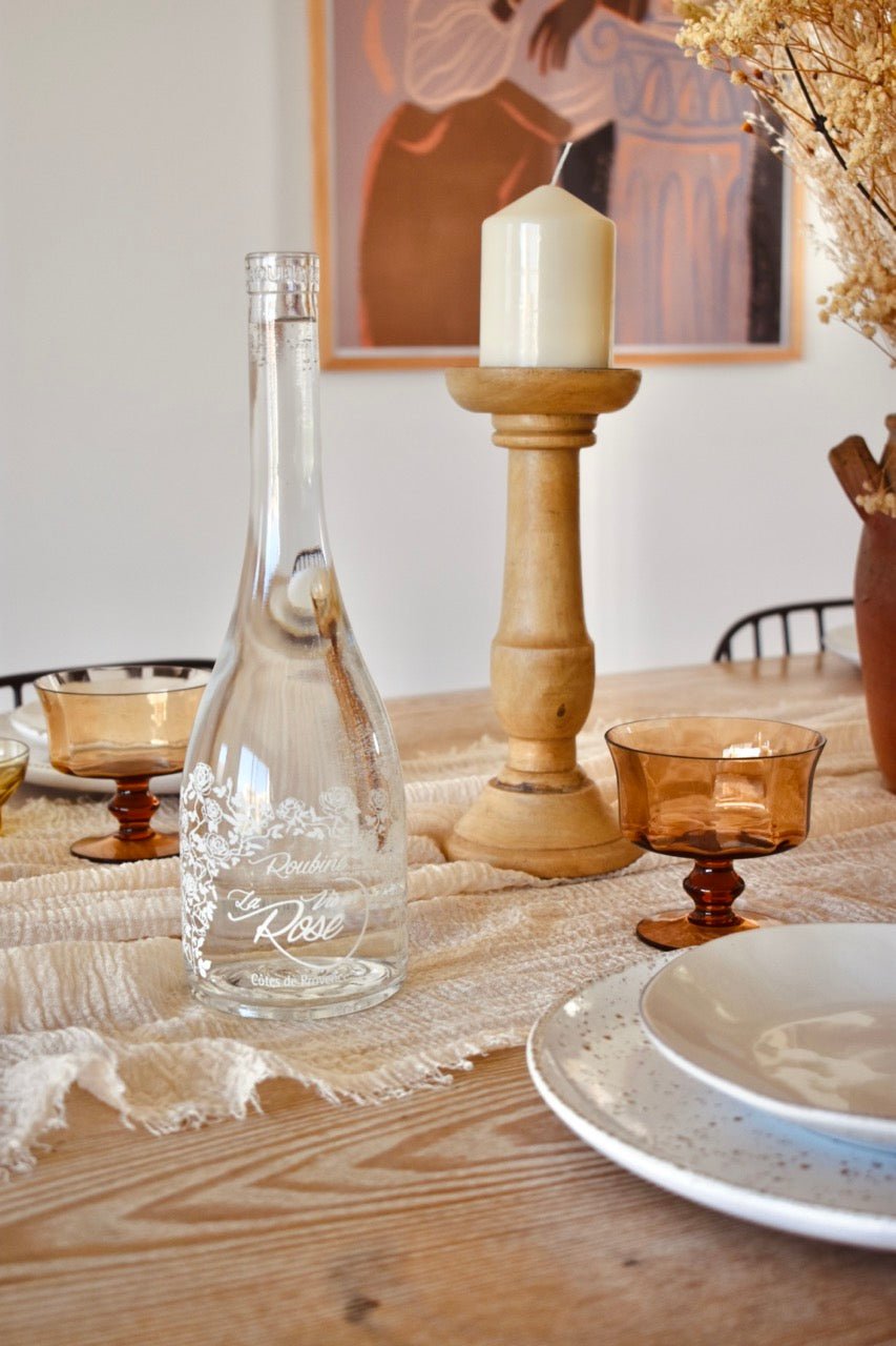 LOCATION Carafe d'eau bouteille en verre fleurie - La Recyclerie LS