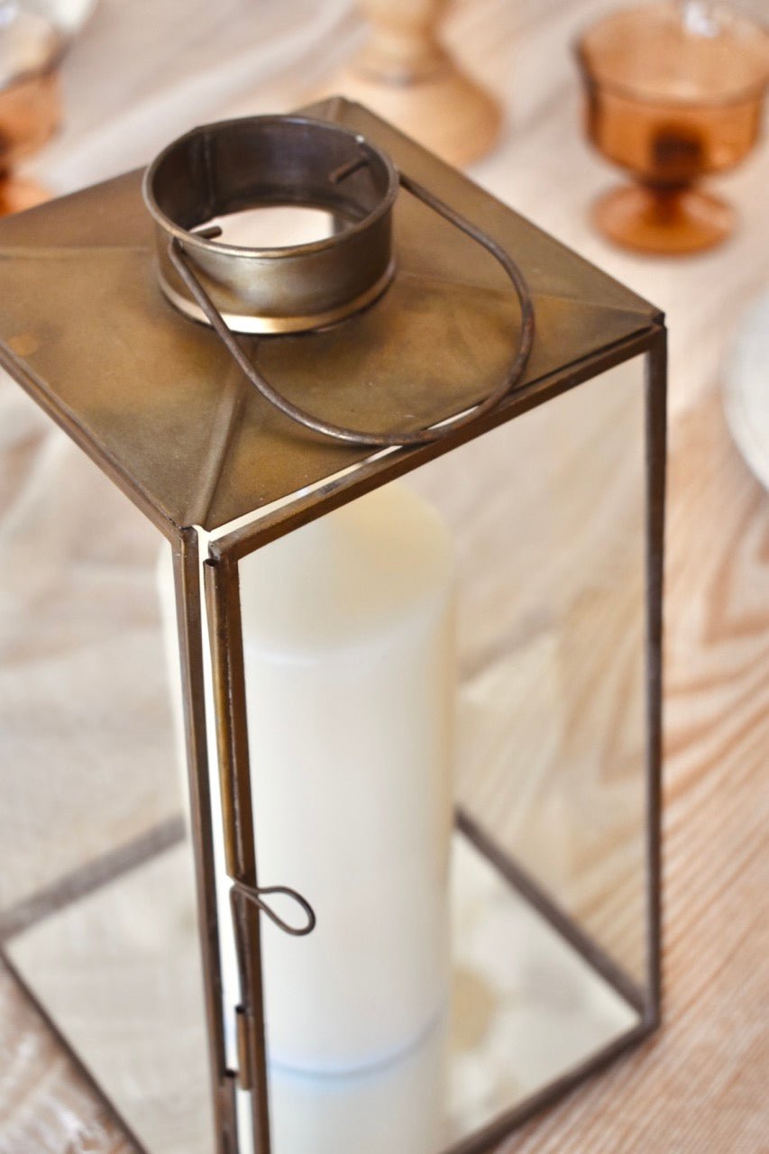 LOCATION Lanterne en verre et laiton - La Recyclerie LS