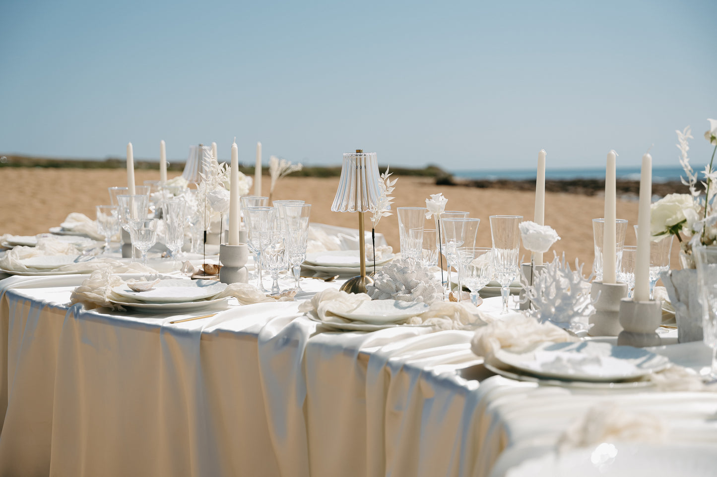 LOCATION Lampe de table LED