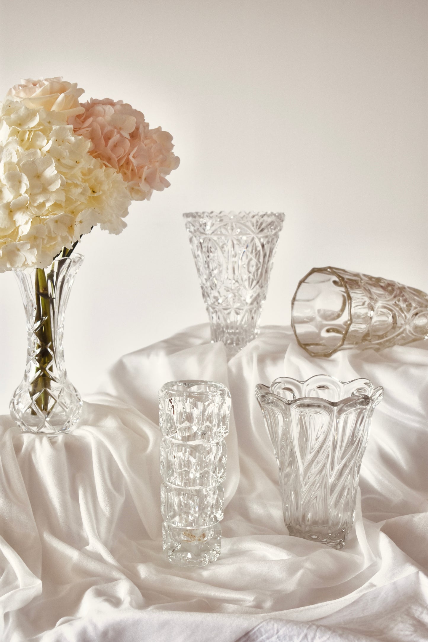 LOCATION Vase en verre ou cristal vintage dépareillés