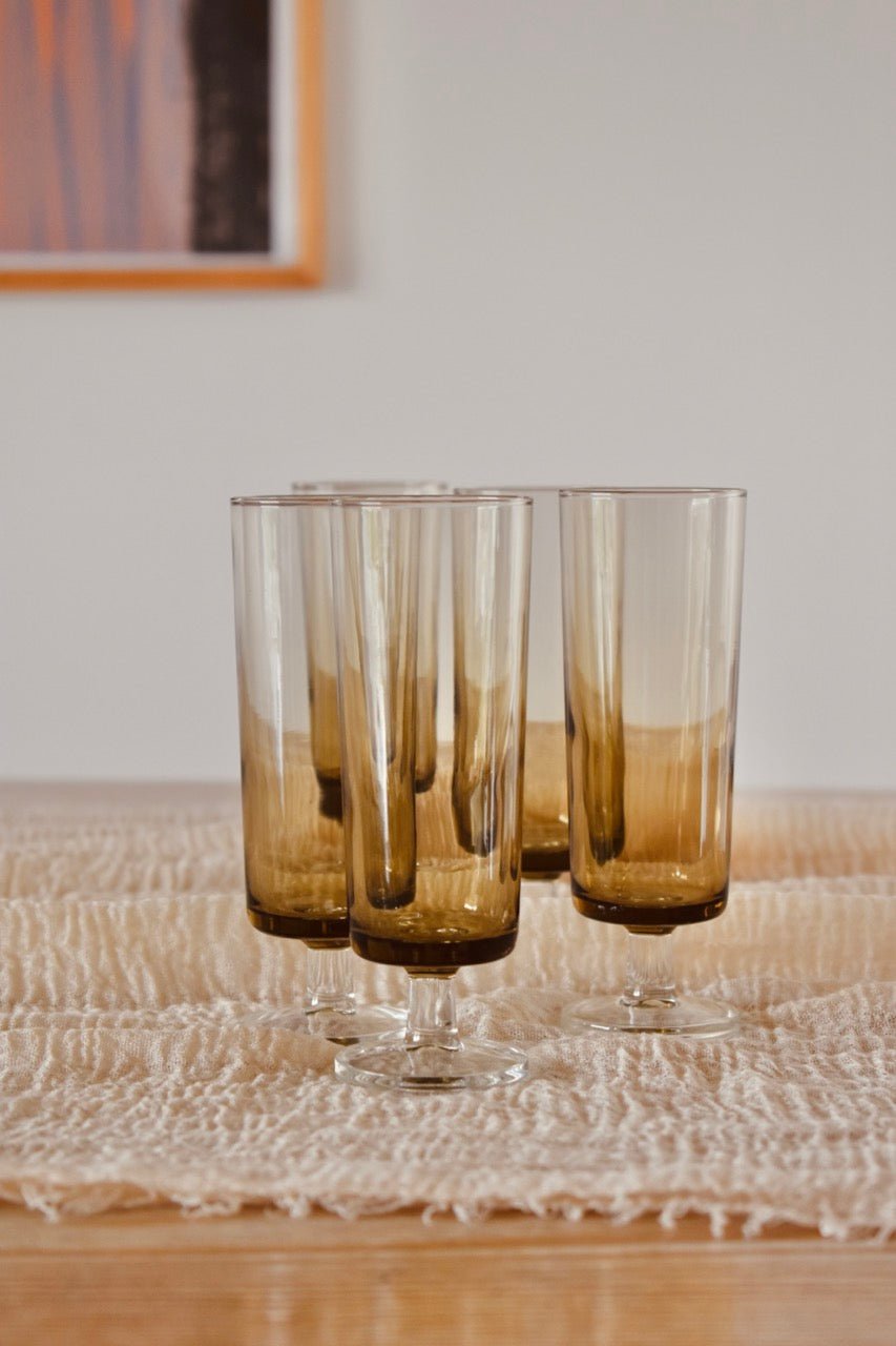 Coupe à champagne verre fumé noir sur pied transparent « SEVENTIES » - La Recyclerie LS