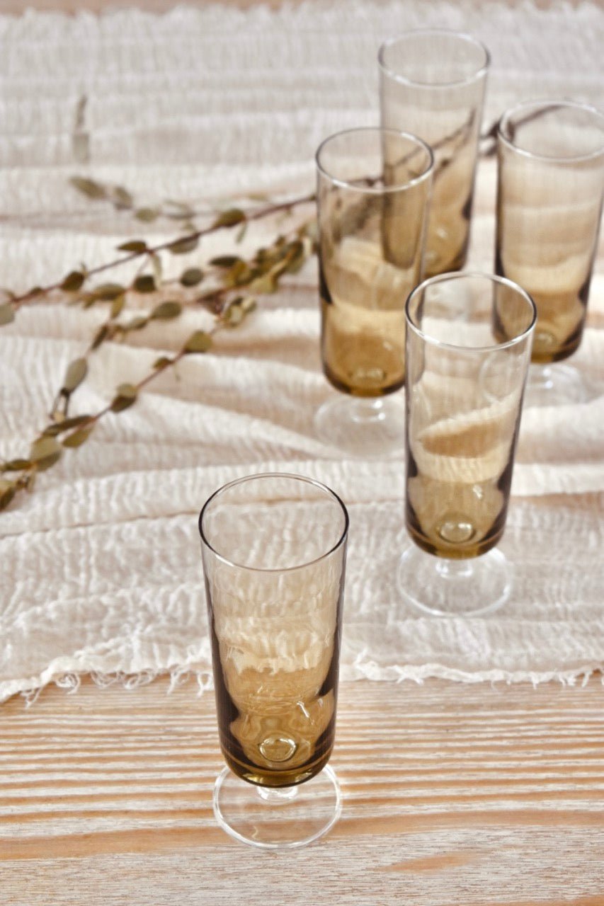 Coupe à champagne verre fumé noir sur pied transparent « SEVENTIES » - La Recyclerie LS
