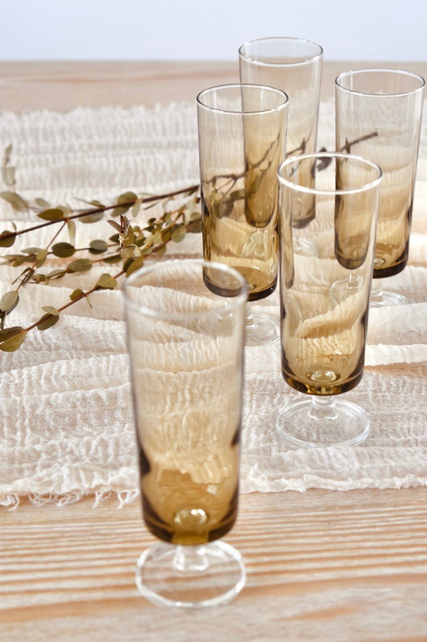 Coupe à champagne verre fumé noir sur pied transparent « SEVENTIES » - La Recyclerie LS
