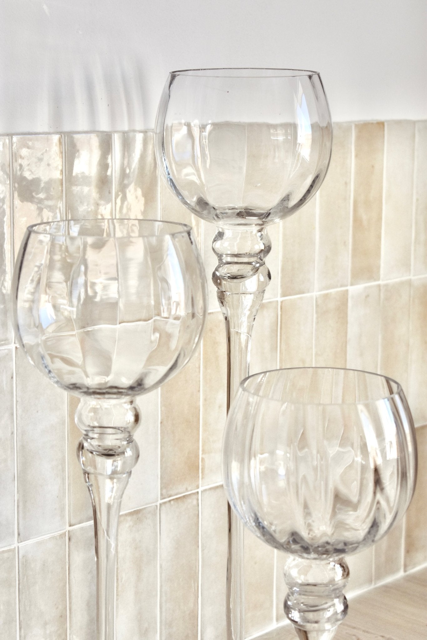 Ensemble de 3 grands bougeoirs sur pied en verre "PAUL" - Studio Nuptia