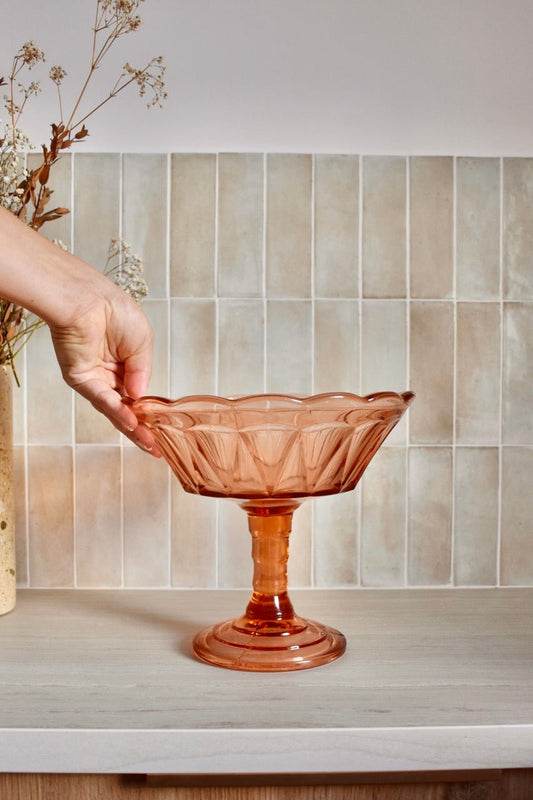 LOCATION Coupe sur pied en verre rose « ROSALINE » - La Recyclerie LS