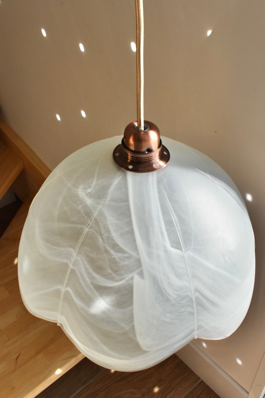 Luminaire suspension fleur en verre opaque mélangé « FLEUR » - La Recyclerie LS