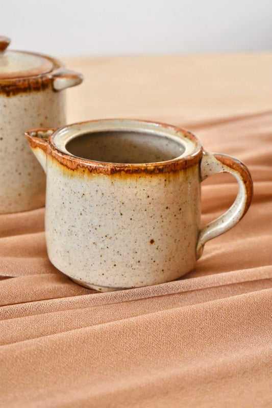 Petit pot à lait grès moucheté gris et marron « TEMPETE » - La Recyclerie LS