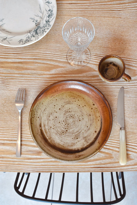 Service de 10 assiettes en grès beige et marron mouchetées « SIMONE » - La Recyclerie LS