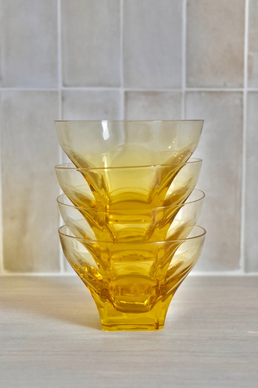 Service de 4 coupes vintage en verre jaune « SUNSHINE » - La Recyclerie LS