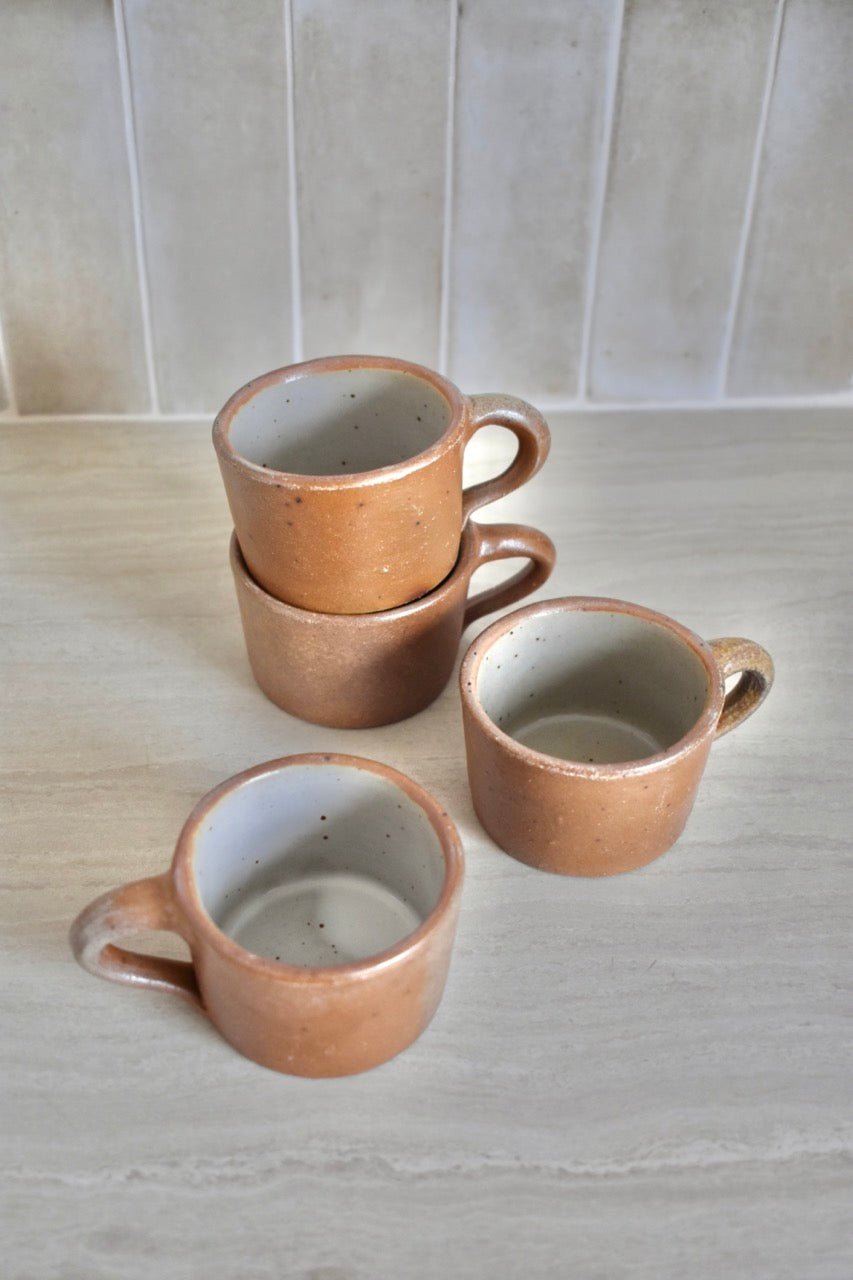 Service de 4 tasses à café en grès bicolore « SANTA » - La Recyclerie LS