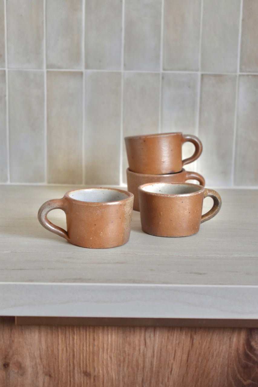 Service de 4 tasses à café en grès bicolore « SANTA » - La Recyclerie LS