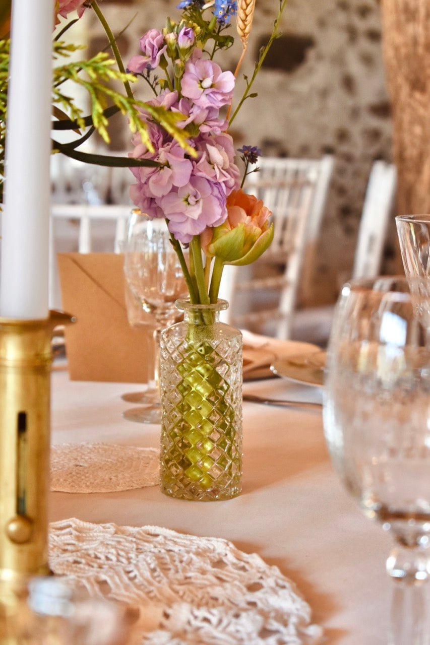 Soliflore en verre vintage dépareillé - Studio Nuptia