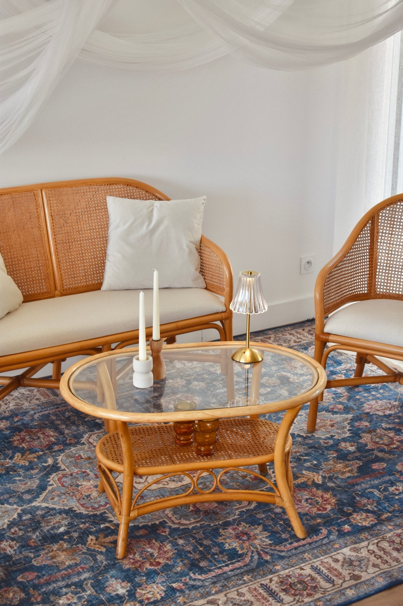 Table basse en cannage « PAQUERETTE » - Studio Nuptia